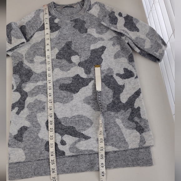 Athleta Camo Undercover Alpaca Merino Wool Women's Pullover Crew-Neck Sweater - Picture 13 of 16